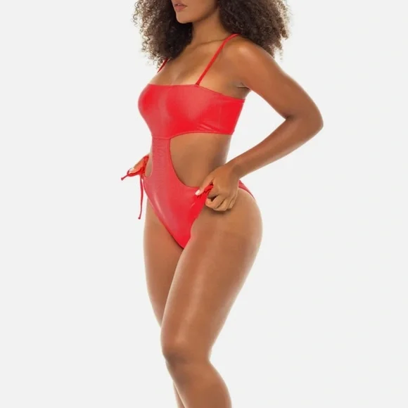 Maldives Heatwave One Piece Swimsuit